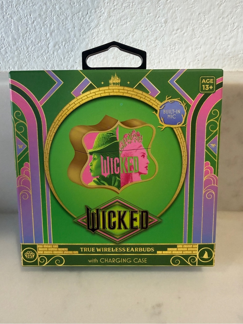 NWT, Wicked Wireless Earbuds